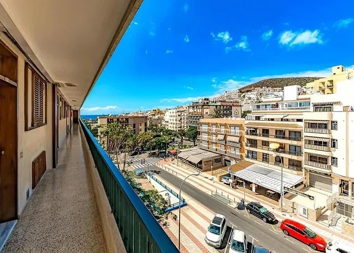 Appartamento Tenerifeopenhome Bright Penthouse On The Cristianos *